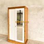 Almari Pakaian Lemari Baju Model Minimalis 2 Pintu Sliding Plus Cermin Finishing Natural Kombinasi Duco Putih