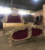 Tempat Tidur Ukiran Klasik Mewah Finishing Gold - Image 3