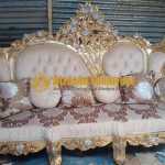 Sofa Ruang Tamu Mewah Ukir Jepara Warna Gold