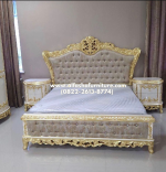 Tempat tidur model klasik mewah finishing gold