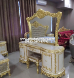 Tempat tidur model klasik mewah finishing gold - Image 2
