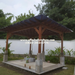 Pergola kayu minimalis atap fiber polycarbonate