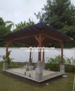 Pergola kayu minimalis atap fiber polycarbonate