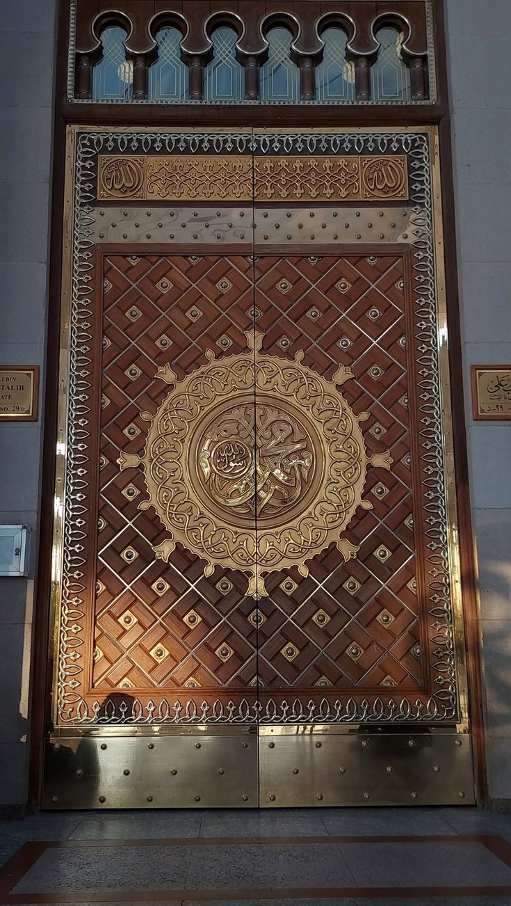 cc174b3f7bef5fd8cd156abdfec72974 Jual Pintu Masjid Nabawi Custom Kayu Jati | Produksi Jepara - Image 1