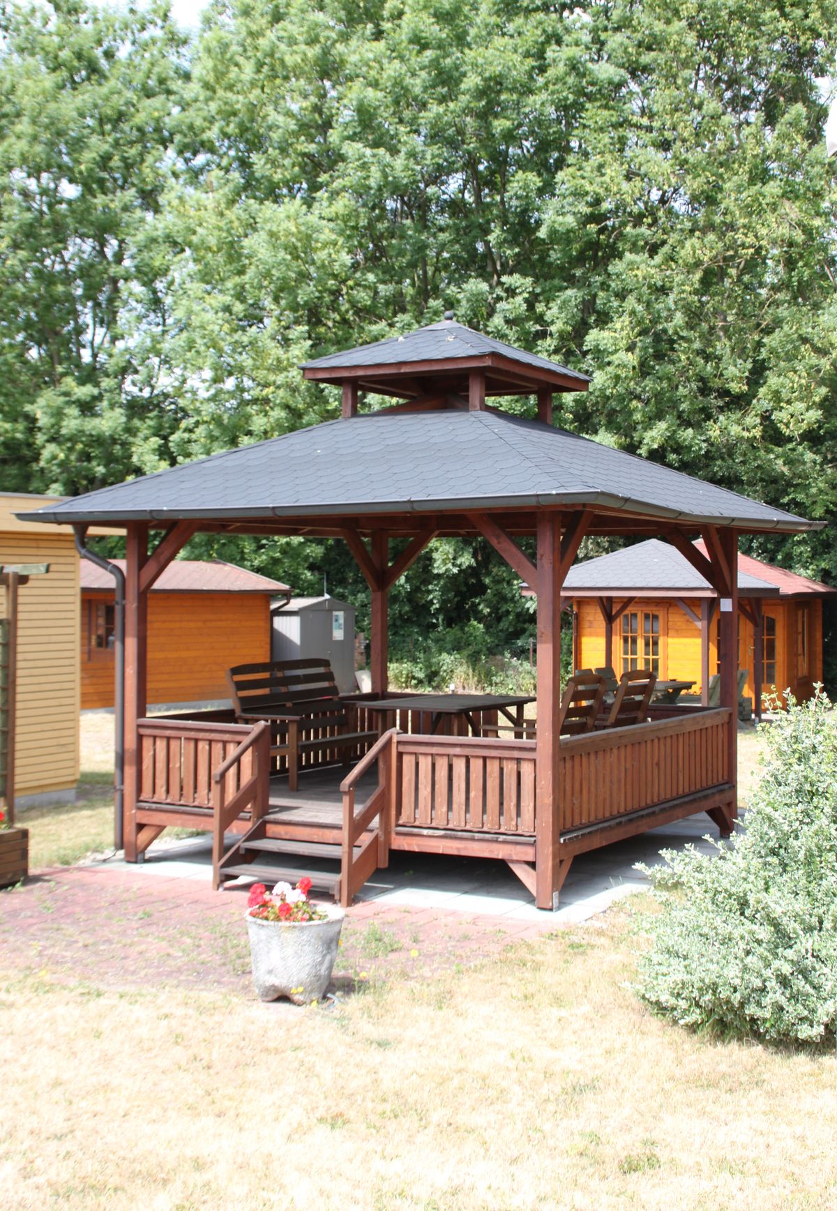 gazebo kayu jati Jual Gazebo Kayu Jati Minimalis Langsung Dari Pengrajin Jepara - Image 1