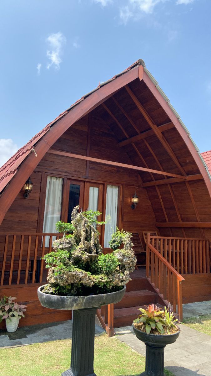 2d5f6c4316da7b1775dcc3bfc1e8d300 Rumah Lumbung Kayu Jati Minimalis untuk Villa & Glamping - Image 1